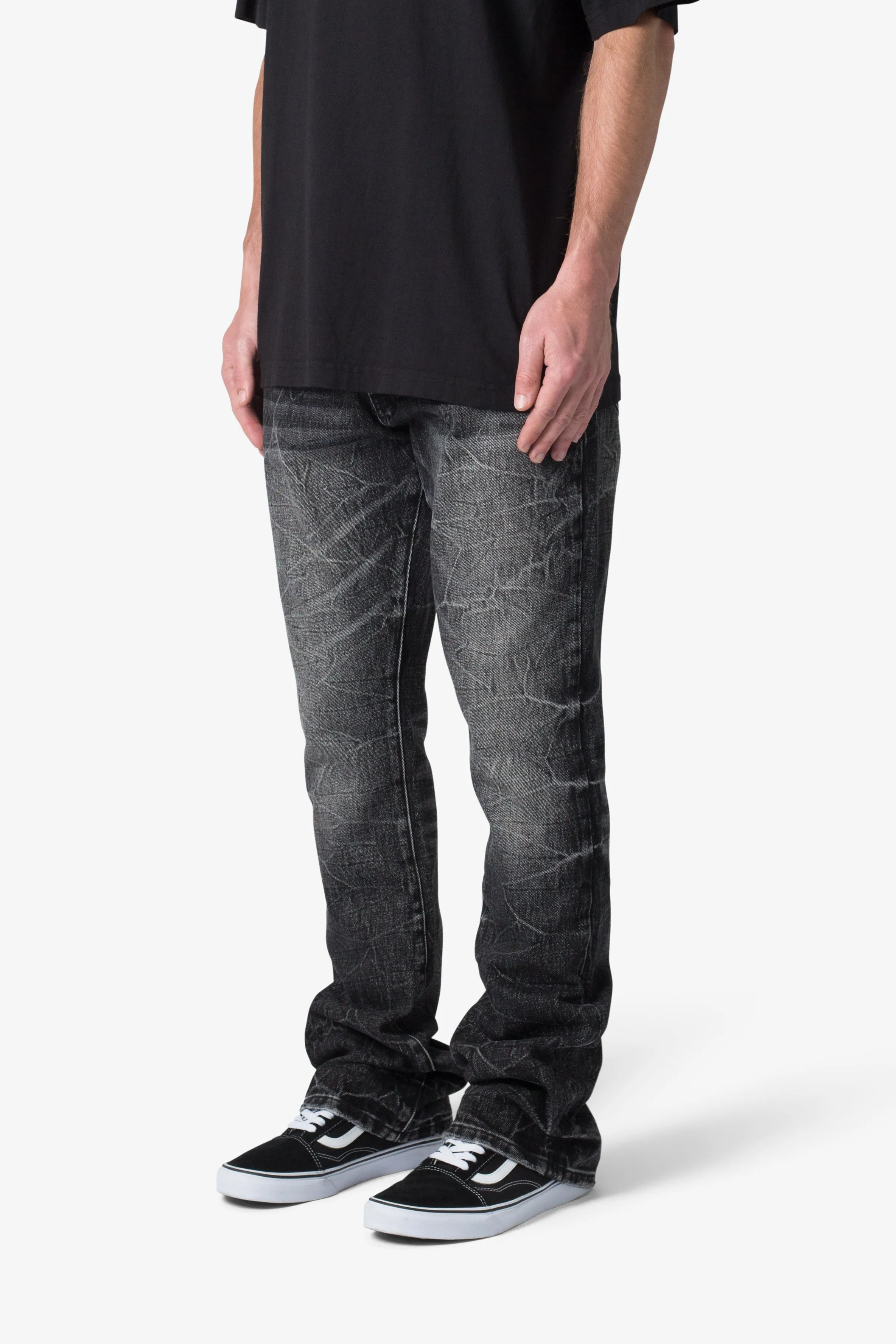 B670 Wave Wash Flare Denim - Washed Black