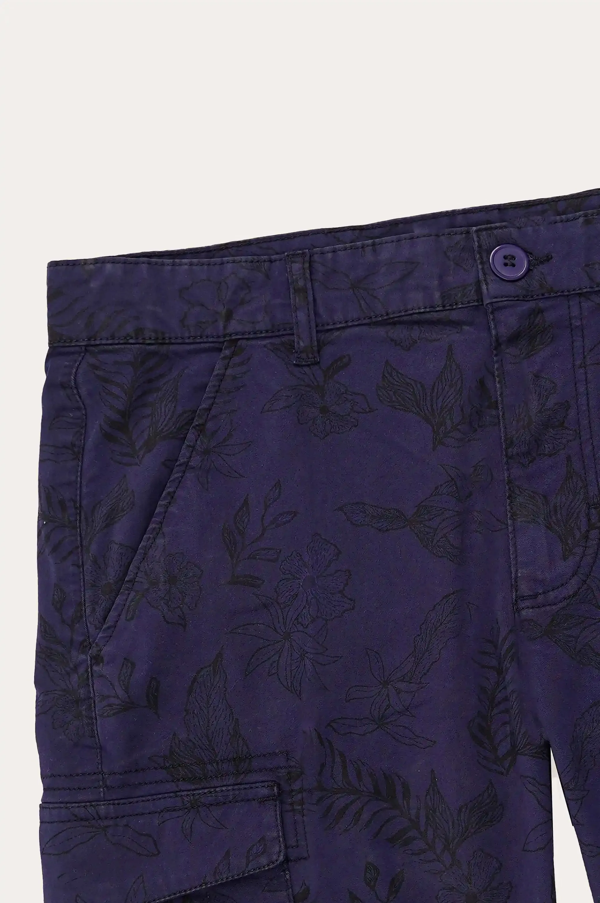 CARGO PRINTED SHORTS