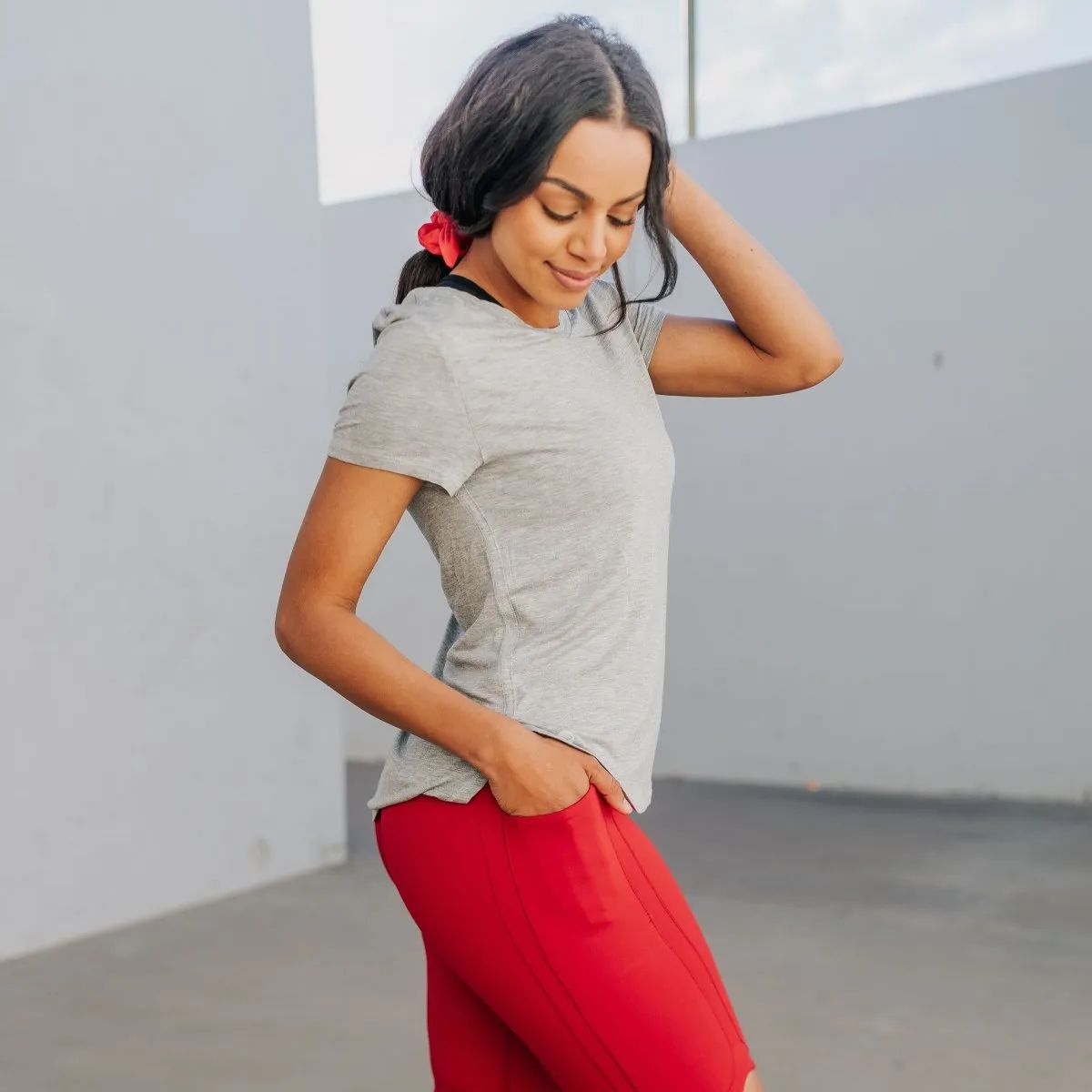 It's A Breeze Tee -Heathered Gray